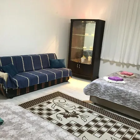 Kapukargin Apart Dalaman